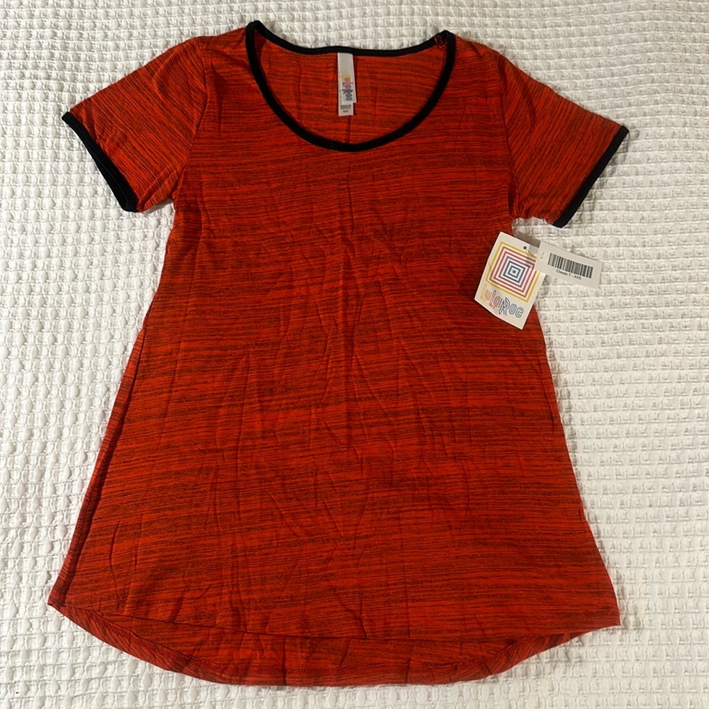LuLaRoe Women’s Classic T /Size: XXS/ Color: Black-Red Heathered (NWT)